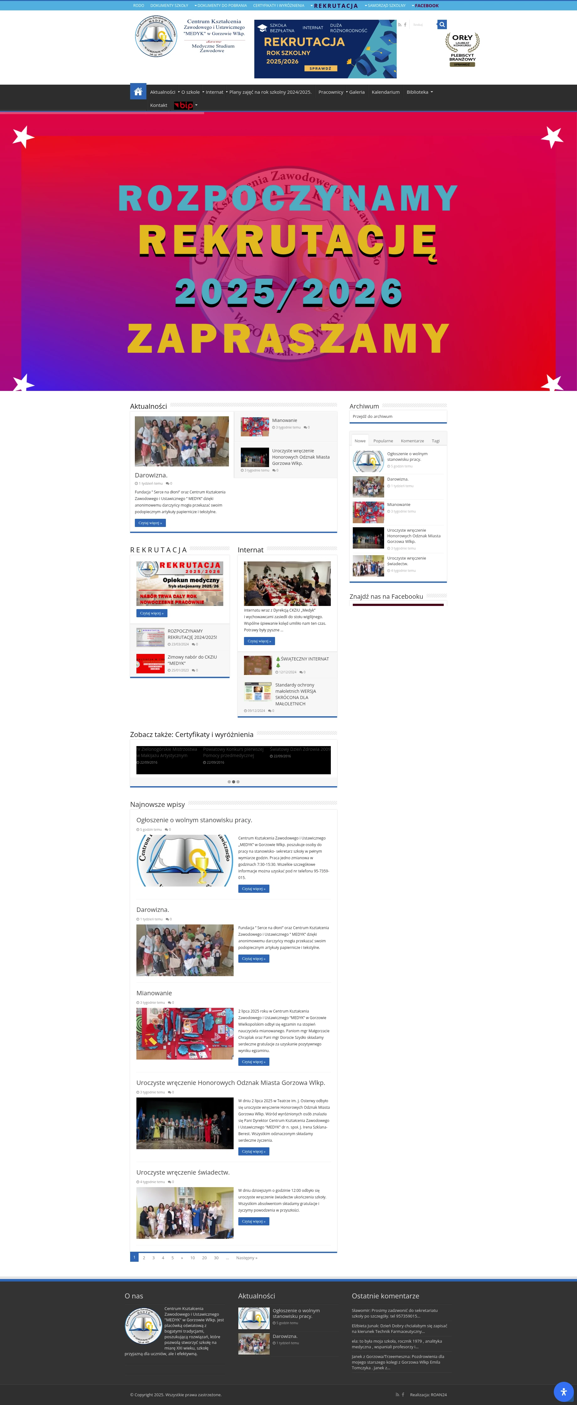 Screenshot strony internetowej CKZiU MEDYK - nowoczesna strona centrum kształcenia zawodowego z kierunkiem technik farmaceutyczny, opisami kursów i informacjami edukacyjnymi